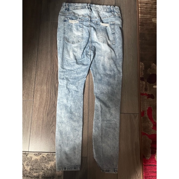 URBAN PLANET JEANS - Picture 2 of 2